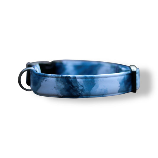 Mountains Collar