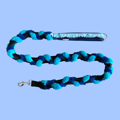Furry Fleec Leash Peak