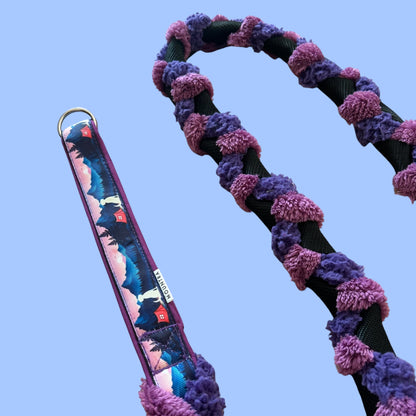 Furry Fleec Leash Meadly